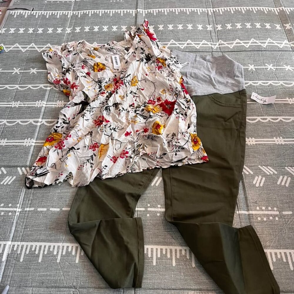 Old Navy Thyme Maternity Outfit Floral Olive